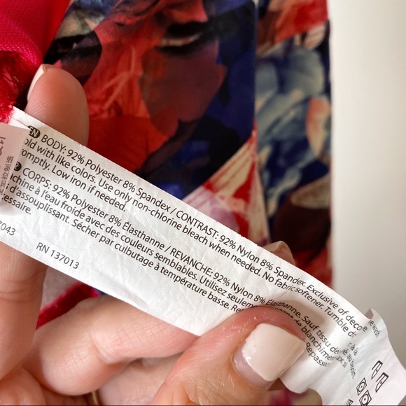 Bally Total Fitness Pink Red Floral 7/8 Compression Leggings Small - Picture 9 of 9